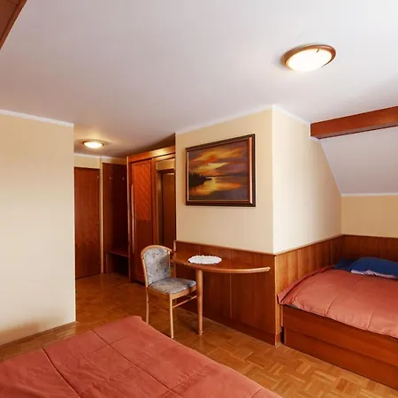 Gostisce Prosnik Konukevi 4*